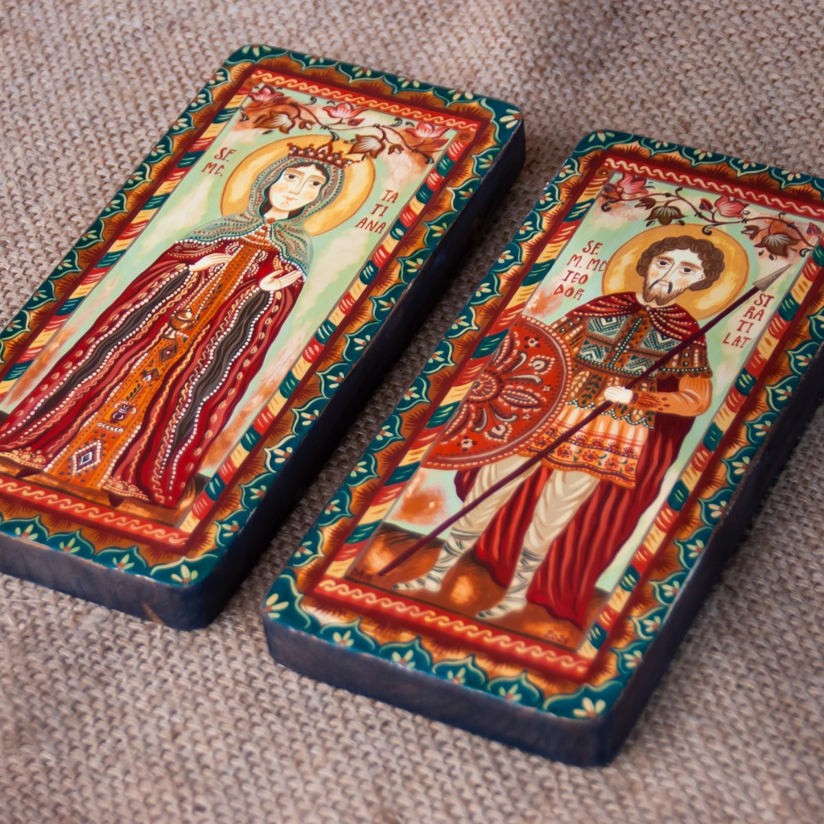 Icoană pe lemn tip diptic "Sf. Mc. Tatiana și Sf. Teodor Stratilat", 2 x 10x20cm