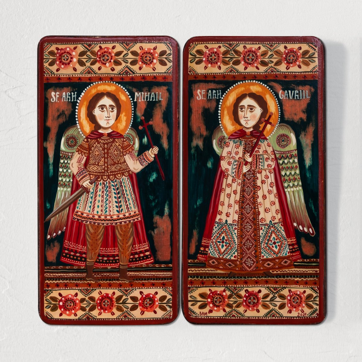 Icoană pe lemn tip diptic "Sf. Arh. Mihail și Gavriil", 2 x 10x20cm