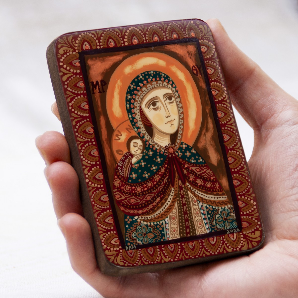 Wood icon, "Andes Virgin & Child", miniature, 7x10cm